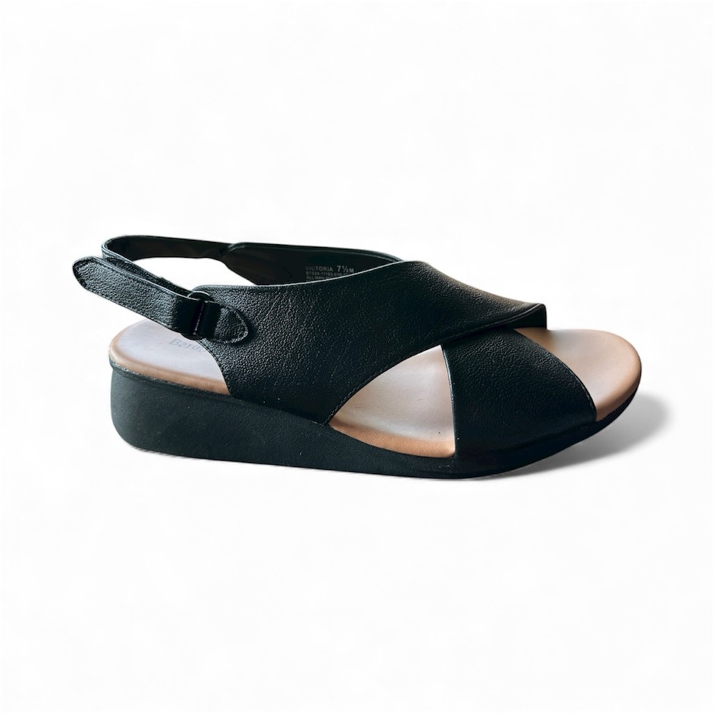 BareTraps Women’s Victoria Black Sandals